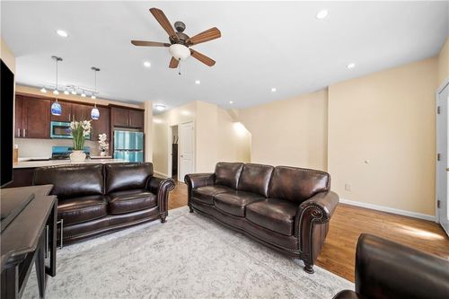 221 146th Ave, Springfield Gardens, NY, 11413-3806 | Card Image