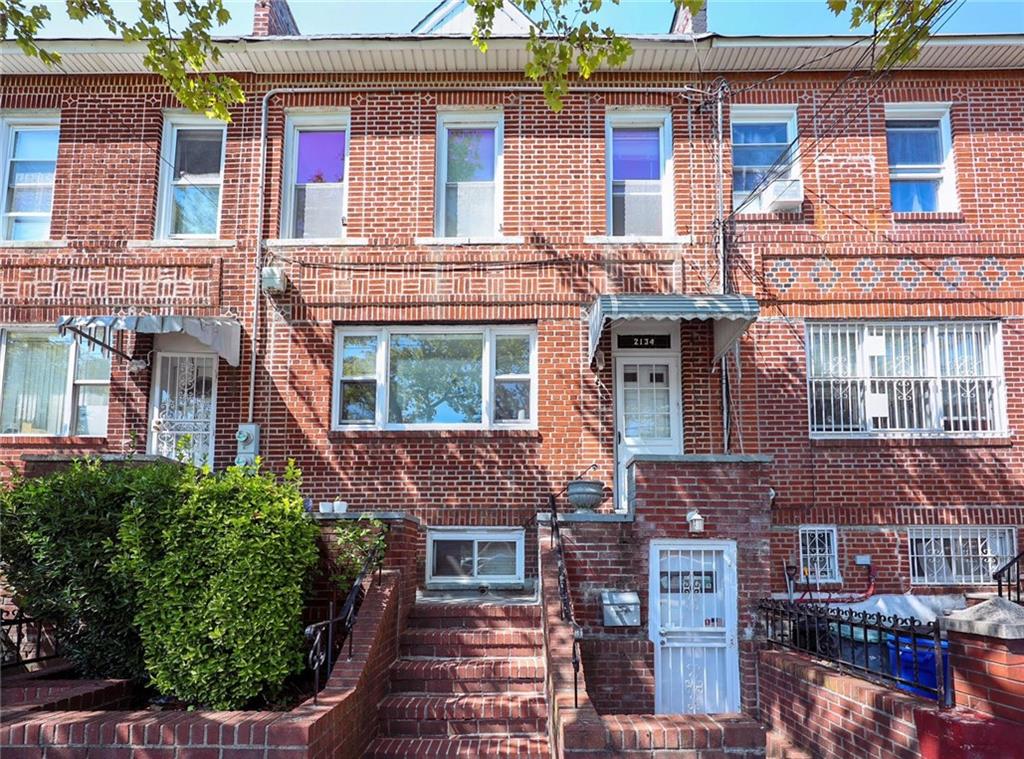 10th St, Brooklyn, NY 11223