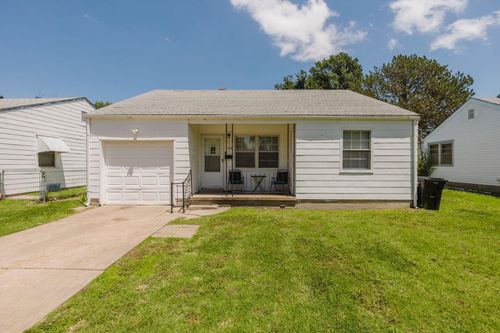 636 S Pinecrest, Wichita, KS, 67218 | Card Image