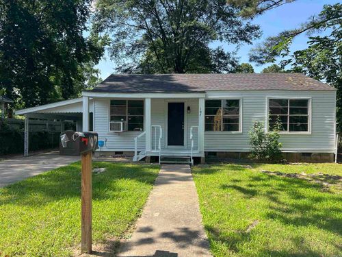 107 Roosevelt Rd, Jacksonville, AR, 72076-6120 | Card Image