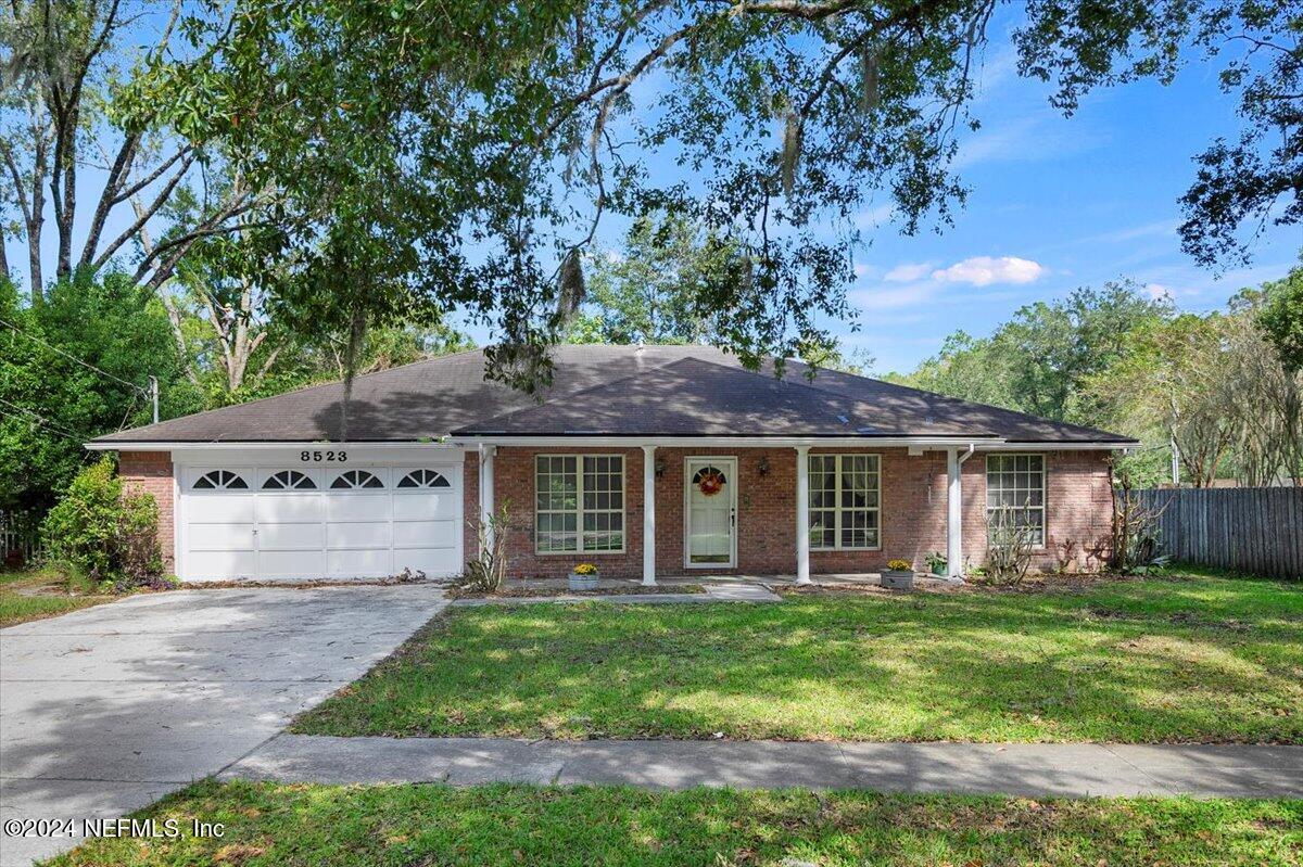 Lenox Ave, Jacksonville, FL 32221