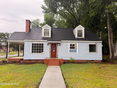 315 Woodlawn Dr, Kinston, NC, 28501-2911 | Card Image