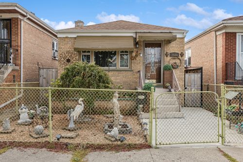 7535 W 63rd Pl, Summit, IL, 60501-1803 | Card Image