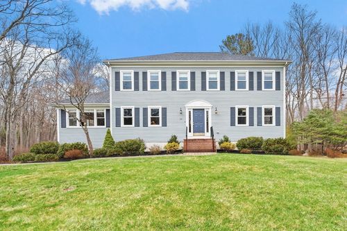23 Howe St, Medway, MA, 02053-2009 | Card Image