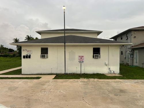1-1673 W 26th Street, Riviera Beach, FL, 33404 | Card Image