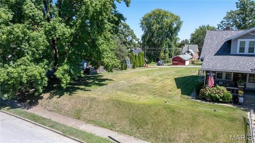 706 S 6th St, Saint Charles, MO, 63301-2920 | Card Image