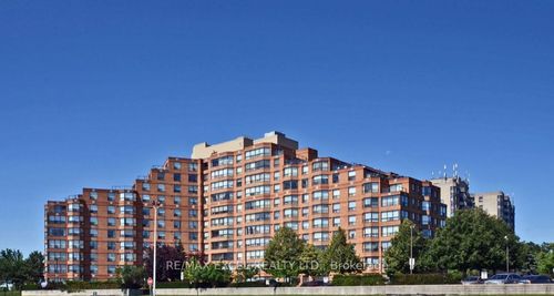 709-6 Humberline Dr, Etobicoke, ON, M9W6X8 | Card Image