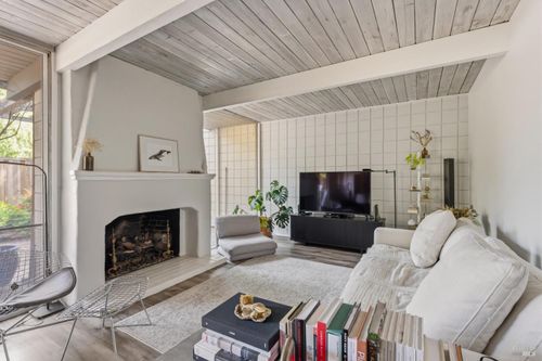 1076 Pomeroy Ave, Santa Clara, CA, 95051 | Card Image