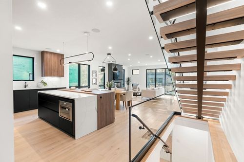 19 Cottage Park Ave, Cambridge, MA, 02140-1605 | Card Image