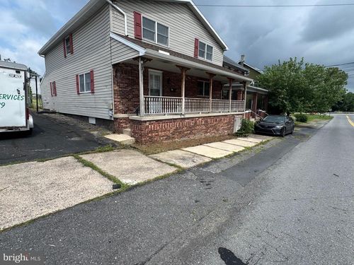 312 S Market St, MILLERSBURG, PA, 17061-1551 | Card Image