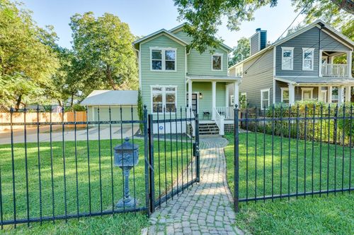 2005 E 21st St, Austin, TX, 78722-2413 | Card Image