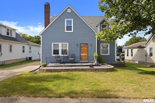 203 N Franklin St, Roanoke, IL, 61561-7540 | Card Image