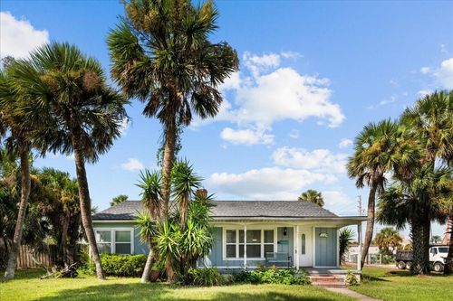 405 17th Ave N, Jacksonville Beach, FL, 32250-4815 | Card Image