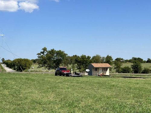 10455 Fm 455 W, Sanger, TX, 76266-2627 | Card Image