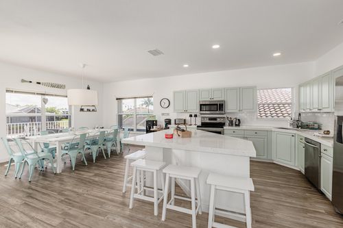 1218 Treasure Ct, Marco Island, FL, 34145-5040 | Card Image