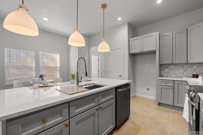 6 - 1002 Morningside Dr, Townhouse with 3 bedrooms, 3 bathrooms and null parking in Terrell Hills TX | Image 18