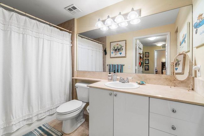 APT-201 - 804 E Windward Way, Condo with 3 bedrooms, 2 bathrooms and null parking in Lantana FL | Image 13