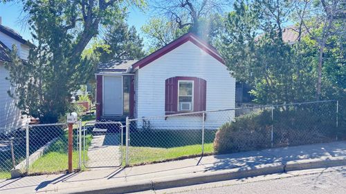 330 7th Ave S, Shelby, MT, 59474-2338 | Card Image