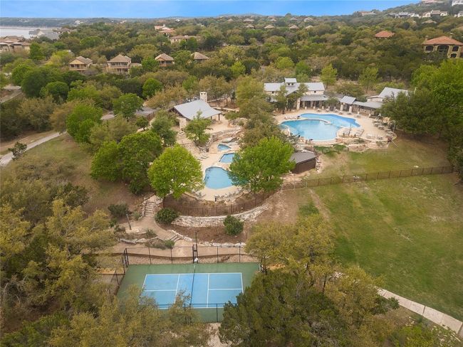 Nestled in a vibrant community with lots to offer and plenty of activities to partake in! | Image 39