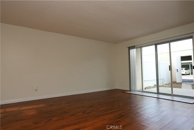 Living Room | Image 7