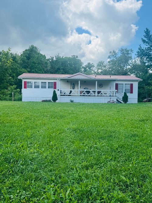 121 Black Creek Rd, Clay City, KY, 40312-9011 | Card Image