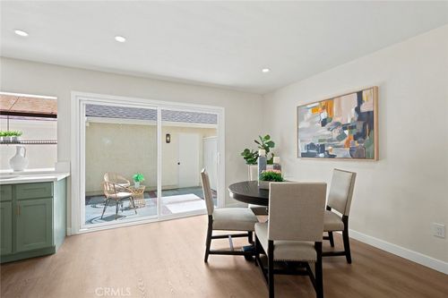 206-1700 W Cerritos Ave, Anaheim, CA, 92804-6180 | Card Image