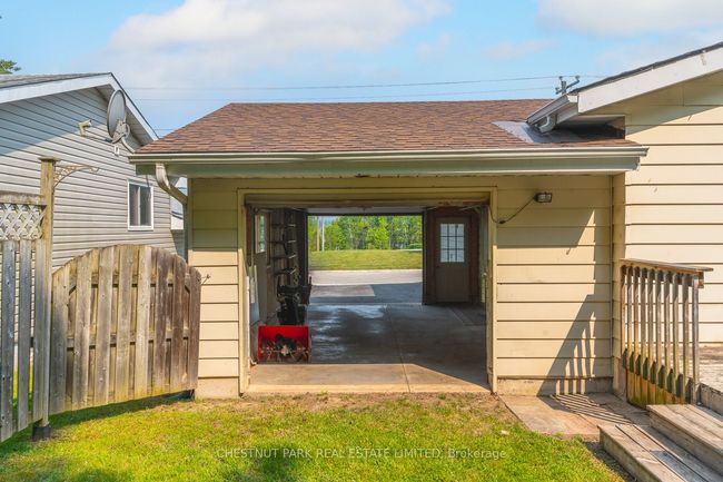 2537 3rd Ave E, House other with 3 bedrooms, 2 bathrooms and 5 parking in Owen Sound ON | Image 30