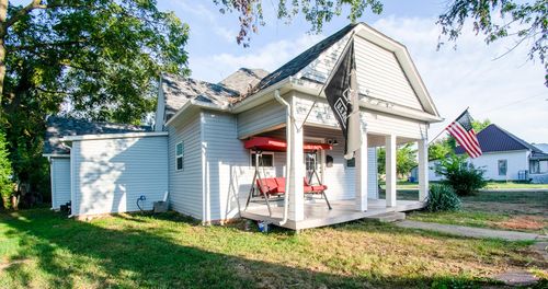 1201 Mill St, Cassville, MO, 65625-1227 | Card Image
