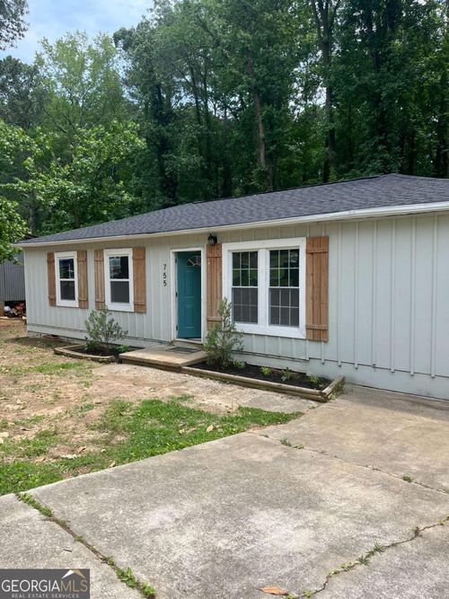 755 Cascade Dr, Forest Park, GA, 30297-1040 | Card Image