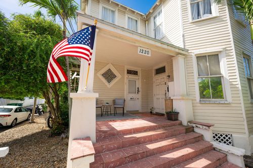 apt-1-1220 Newton St, Key West, FL, 33040-7038 | Card Image