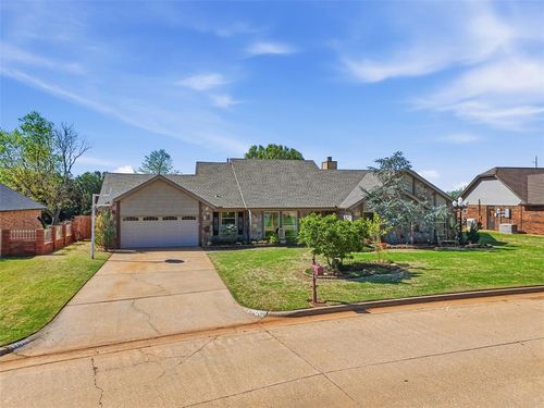 1201 Francis Ln, Kingfisher, OK, 73750-3824 | Card Image