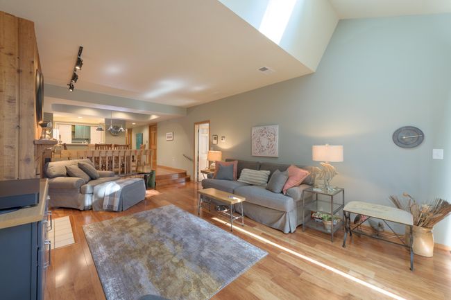 201 Wayne St, Condo with 3 bedrooms, 2 bathrooms and null parking in Saint Joseph MI | Image 14