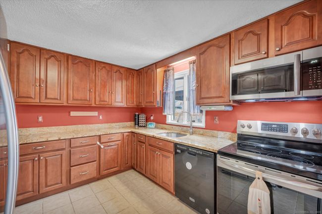 117 E Side Dr, House other with 3 bedrooms, 2 bathrooms and null parking in Wallingford CT | Image 9
