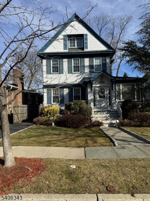 239 Washington Pl, Hasbrouck Heights, NJ, 07604-1909 | Card Image