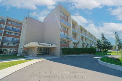 124 - 1050 Stainton Dr, Condo with 3 bedrooms, 2 bathrooms and 1 parking in Mississauga ON | Image 2