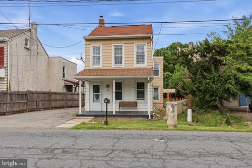 25 Water St, READING, PA, 19605-1209 | Card Image