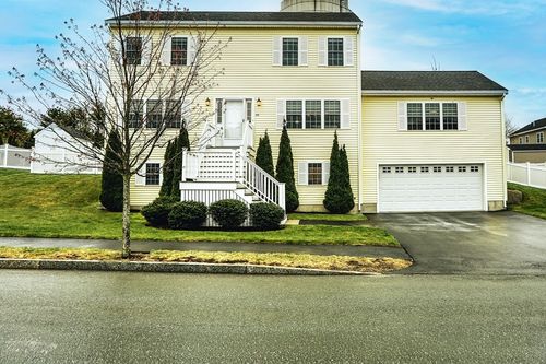 44 Gedney Dr, Peabody, MA, 01960-4514 | Card Image