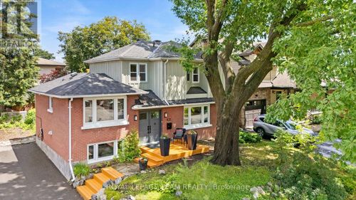 631 Courtenay Avenue, Ottawa, ON, K2A3B6 | Card Image