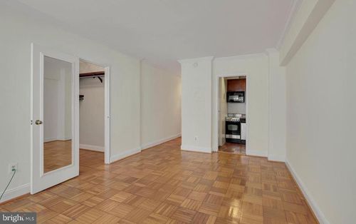 313-2141 I St Nw, WASHINGTON, DC, 20037-2345 | Card Image