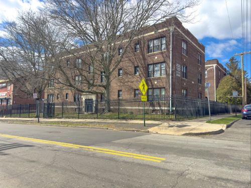 b3-175S Washington Ave, Bridgeport, CT, 06604-3812 | Card Image