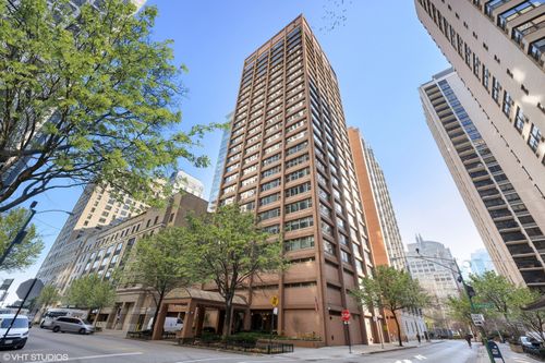 apt-1503-247 Chestnut St, Chicago, IL, 60611-2437 | Card Image