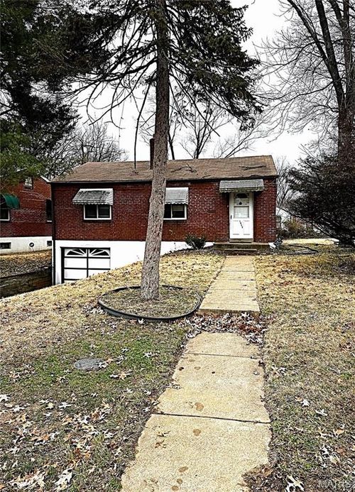 1940 Park Ln, Jennings, MO, 63136-3761 | Card Image