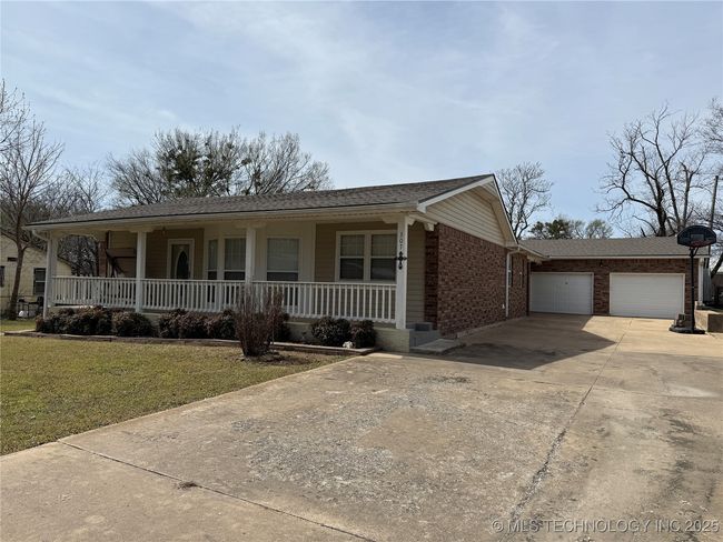 307 S Cherokee St, House other with 3 bedrooms, 2 bathrooms and null parking in Locust Grove OK | Image 24