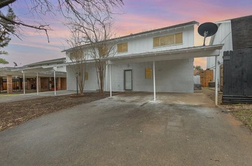 2135 Fleur De Lis Ct, Arlington, TX, 76012-2265 | Card Image