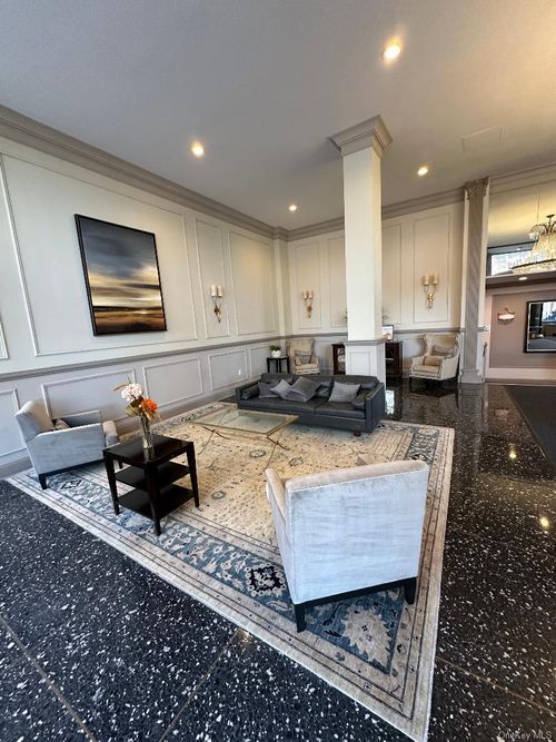 6ee-550 Shore Rd, Long Beach, NY, 11561-4539 | Card Image