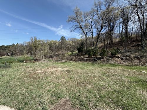 2247 Camden Ct, Eau Claire, WI, 54703-5494 | Card Image