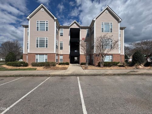 apt-201-2501 Huntscroft Ln, Raleigh, NC, 27617-8507 | Card Image