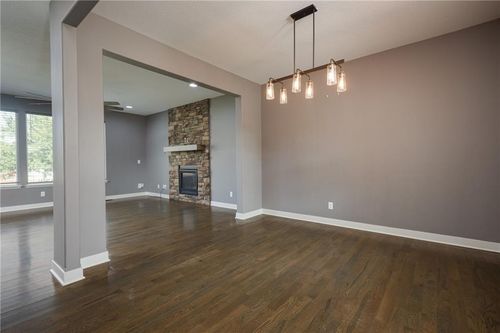 1802 Verbena Ave, Greenwood, MO, 64034-4501 | Card Image