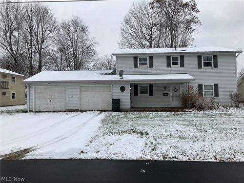 515 Leonard Ave Sw, Massillon, OH, 44646-3455 | Card Image