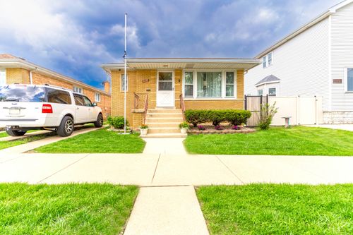 5332 S Meade Ave, Chicago, IL, 60638-2612 | Card Image